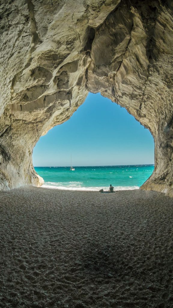 1080×1920 Beach Cave iPhone Wallpaper