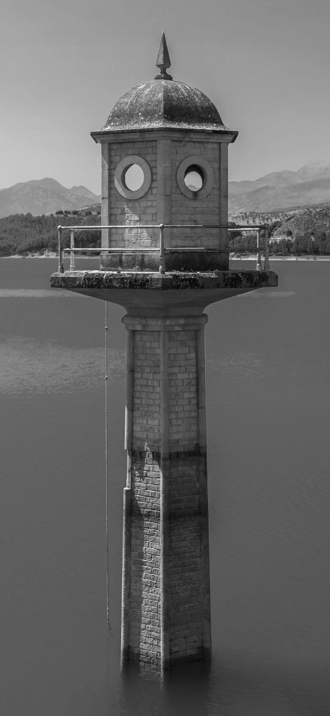 Old Tower black and white iphone XS wallpaper 1125×2436