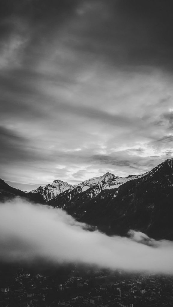 mountain black and white 1080×1920