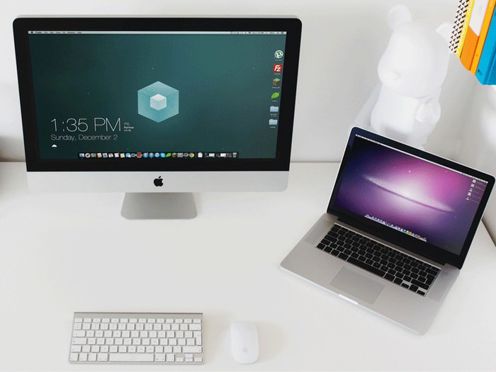 Top View Macbook And iMac Animation Mock-up