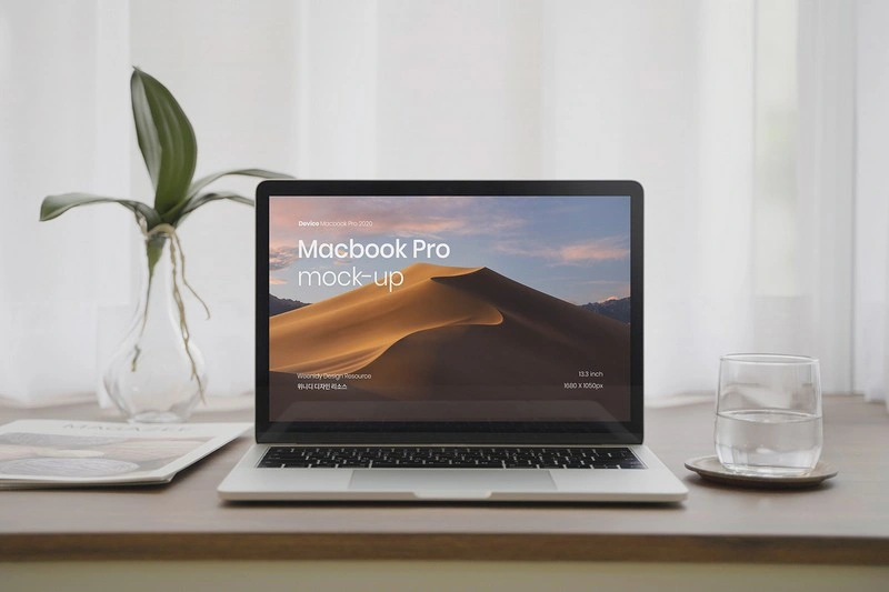 Free Macbook pro mock-up