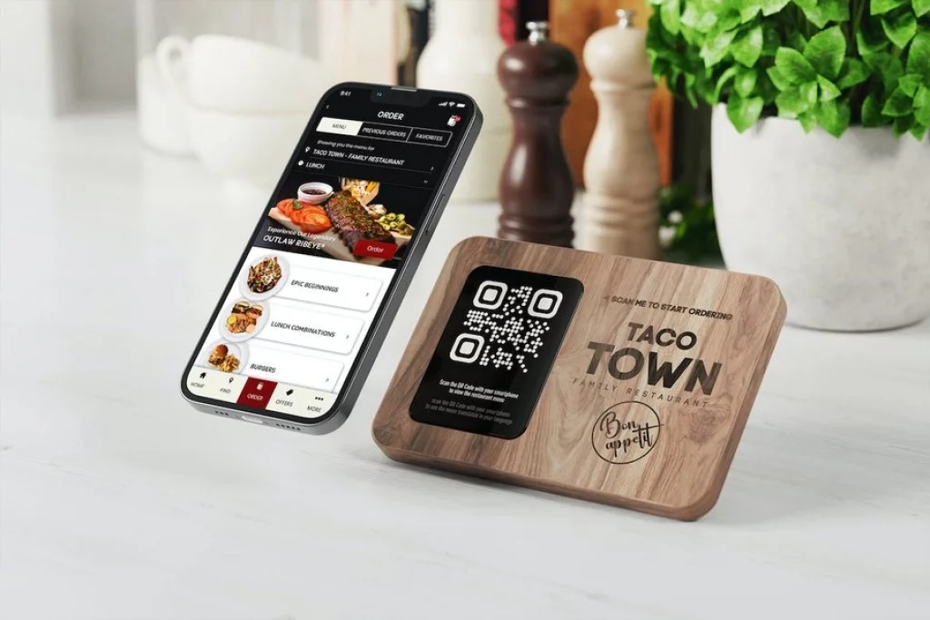 QR Code Menu Sign With Smartphone 
